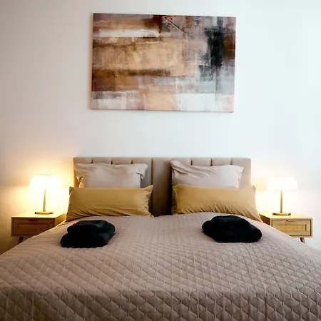 Modernes Apartman *